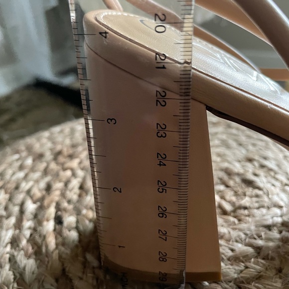 Brand new Calvin Klein nude color strappy sandals size 10 - Picture 5 of 5